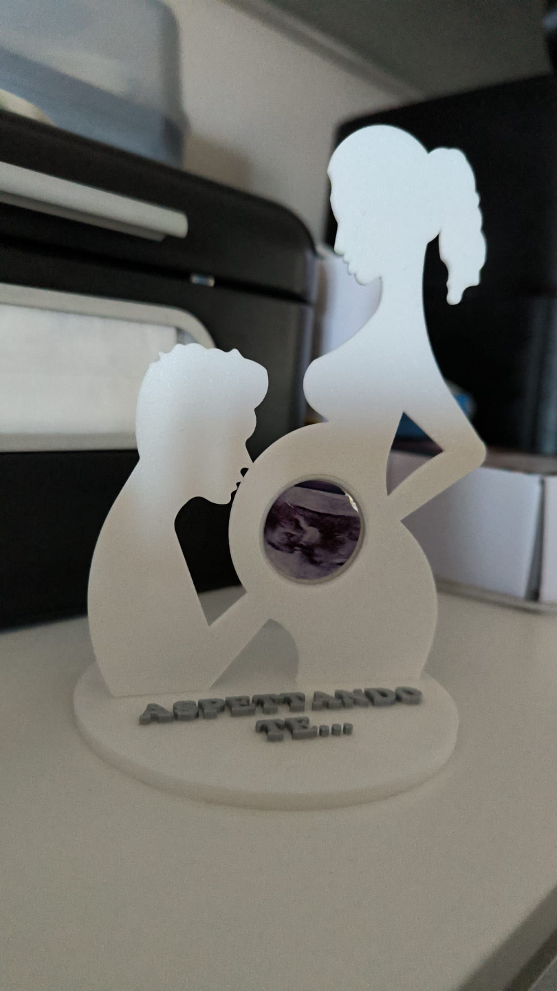 Ultrasound Frame – 3D Printed Photo Display with Customizable Phrase