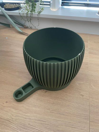 AquaBloom – Extended Self-Watering Planter