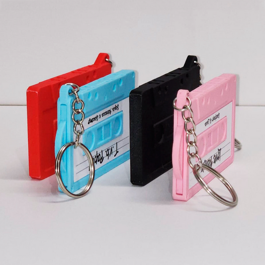 Retro Music Cassette Keychain – 3D Printed Photo Frame Gift