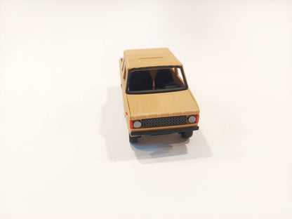 FSR Tarpan 233 – 1:43 Scale Kit Card