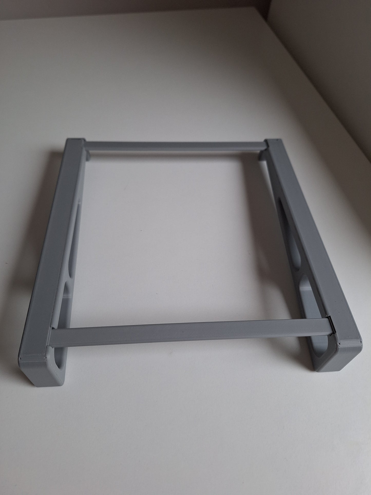 Mobile Laptop Stand V2