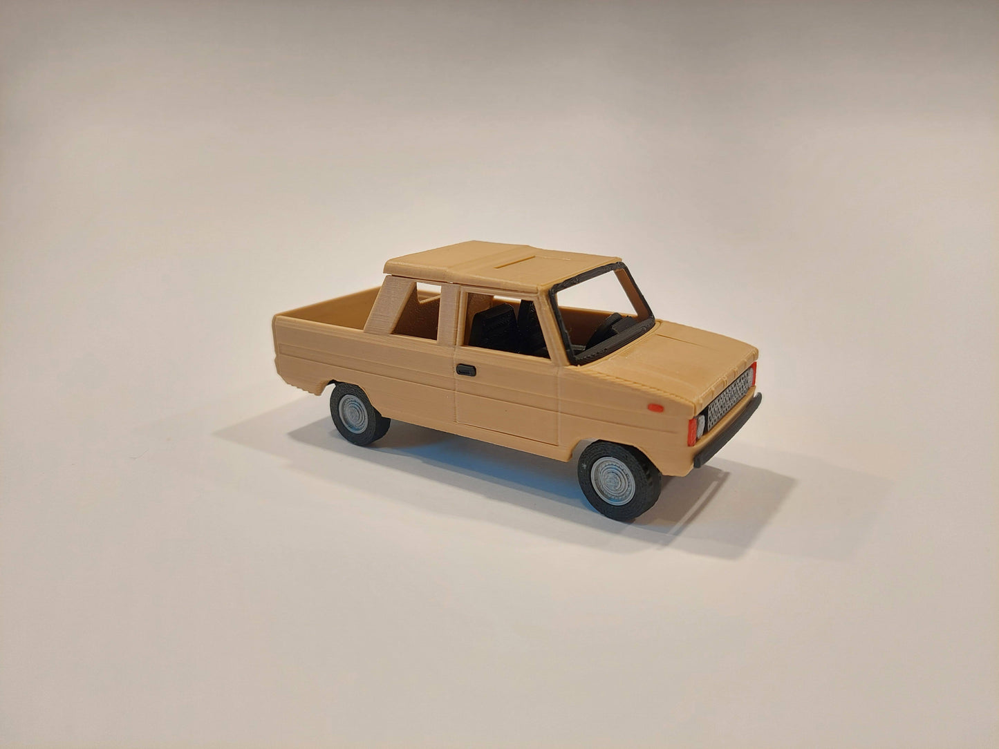 FSR Tarpan 233 – 1:43 Scale Kit Card