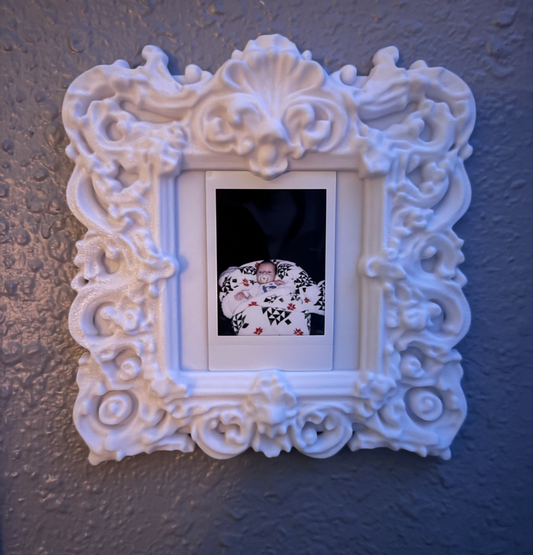 Baroque-Style Picture Frame – 3D Printed Ornate Mini Frame